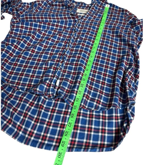 Grayson The Hero Buttondown size 4 (L) - Picture 8 of 10